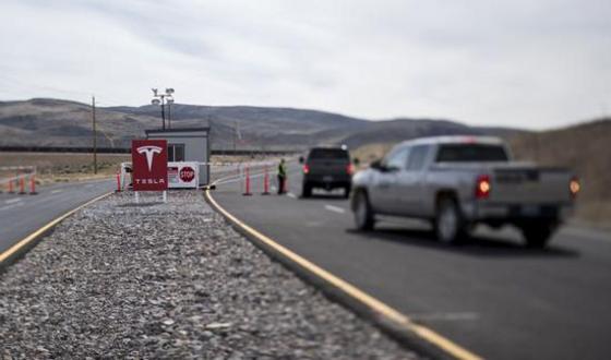 越野驾驶中怎样选购合适车辆?选购越野车辆有哪些要点?