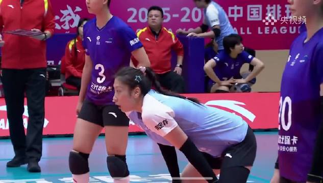 小马丁内斯反击扣得太爽了！