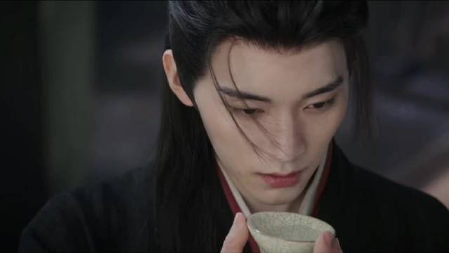 吻戏，周翊然演出那味儿了，亲完还回味一下 话说这剧剧情刚起来咋单更了！