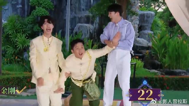 这简直太绝了 范丞丞周深口技形容变形金刚，李晨秒猜对！