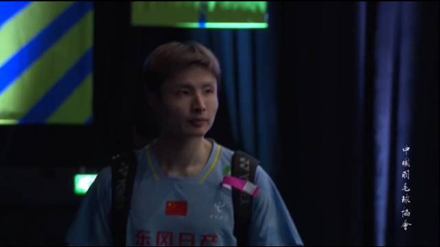 所谓三十以后第一战！ 石宇奇身披全新大赛服登场！ 比赛顺利！