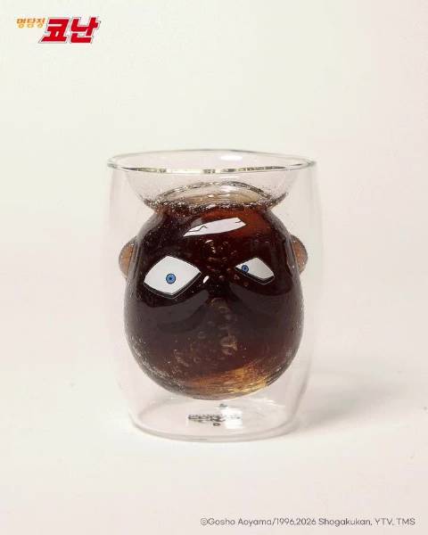 韩国商家推出名侦探柯南犯人·犯泽先生玻璃杯，倒饮料现犯人脸