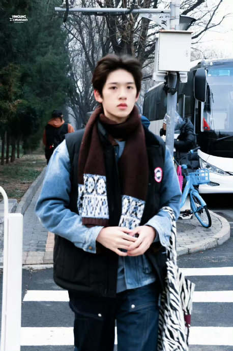 TF家族练习生官俊臣参加北京电影学院校考时的现场状态如何？