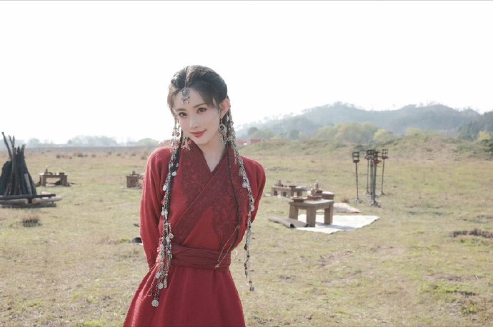 孟子义和李昀锐在跳《overdrive》后的个人事业发展方向有何不同？