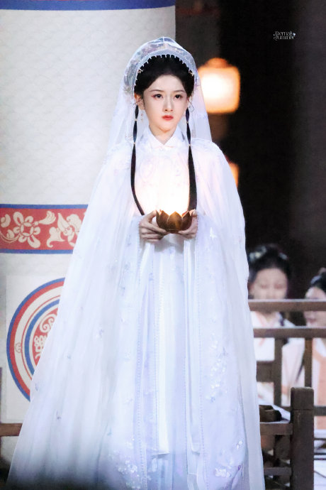 宋祖儿在电视剧《表妹万福》中是否有获得好评的造型或片段？