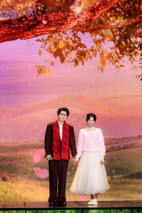 任贤齐跨界演绎四剧种引爆收视，元宵晚会破圈成文化新爆款