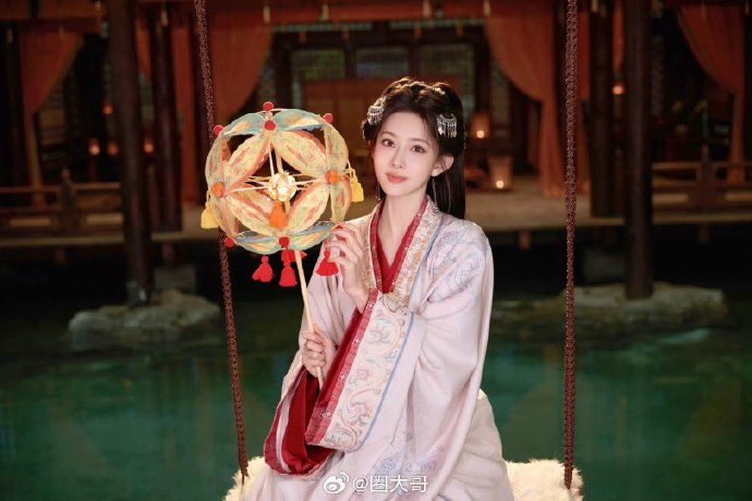 孟子义和李昀锐合跳《overdrive》撒娇舞的完整视频在哪里看？