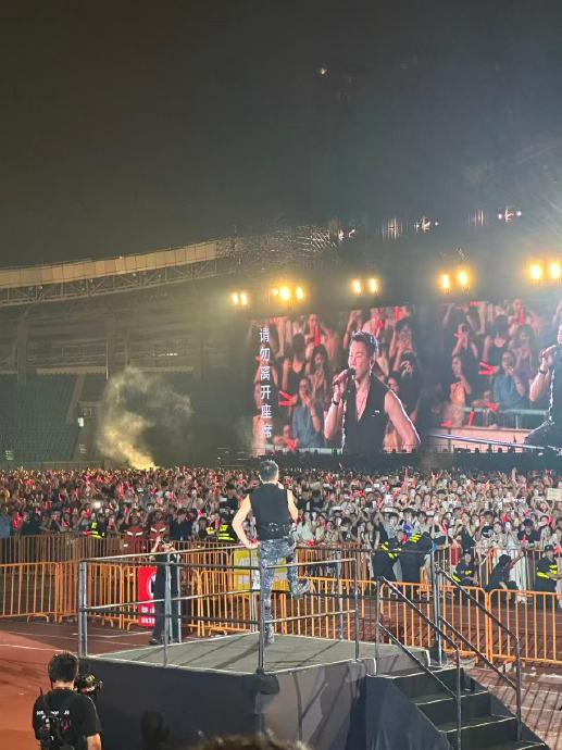 陶喆天津演唱会门票秒罄！抢票攻略与捡漏机会全解析