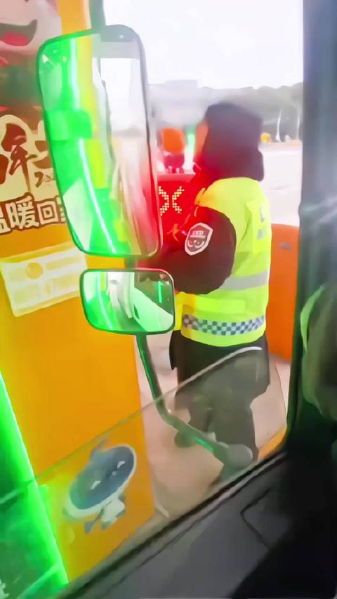 新能源车高速收费突现8万天价，系统故障致误收