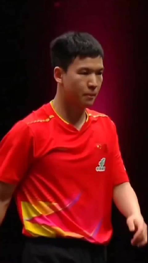 向鹏0：3不敌张本智和，周启豪将迎战强敌