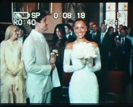 F1车手勒克莱尔摩纳哥大婚，开900万英镑法拉利离场