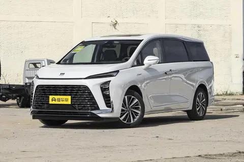 2025 款别克 GL8 全系解读:配置差异一眼看穿 家用商务选车不踩坑