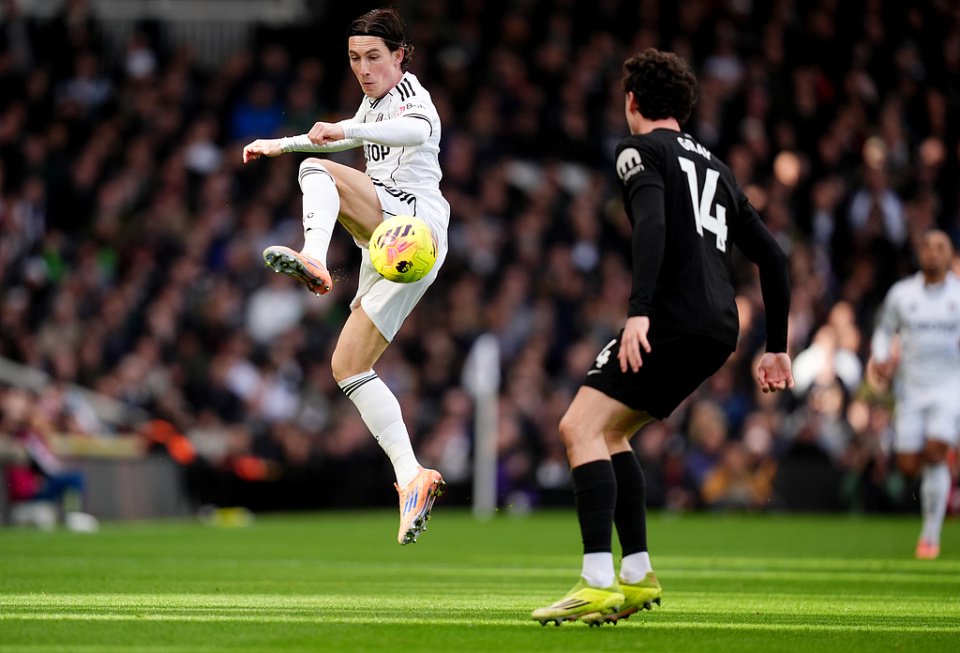 1-2!热刺10轮不胜+4连败,欧冠第4却在英超排倒5,仅比降级区高4分