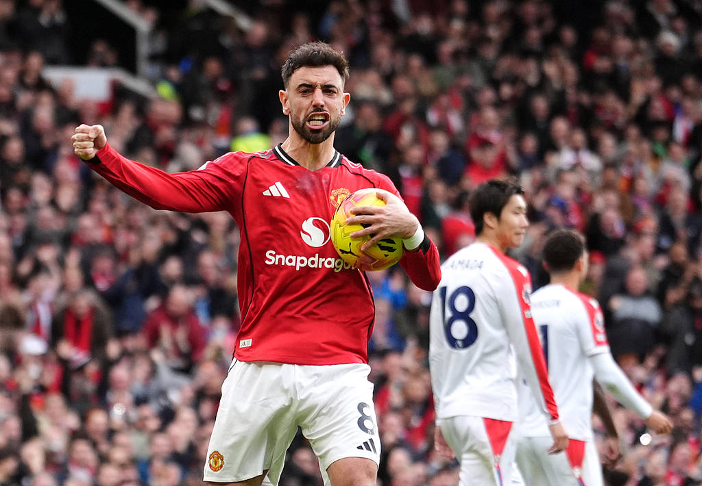 英超-B费传射舍什科连场破门 曼联2-1逆转水晶宫升第三