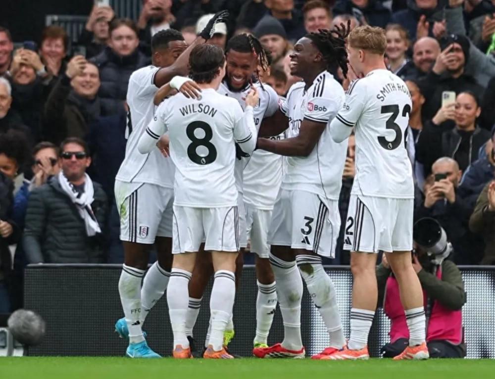 热刺连败遭富勒姆重创，豪门梦碎英超!|孙兴慜|富勒姆队|月日讯曼联热刺|热刺队|英超