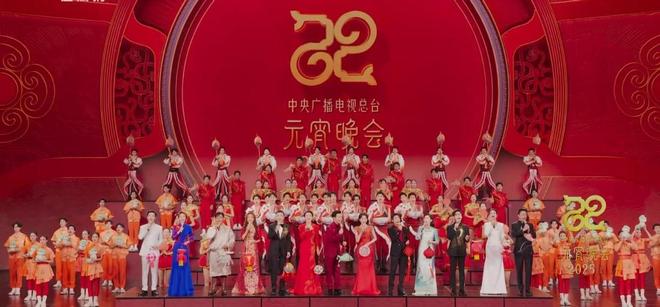 元宵晚会：主持人马凡舒惊艳，姜妍美艳动人，沙溢瘦回颜值巅峰