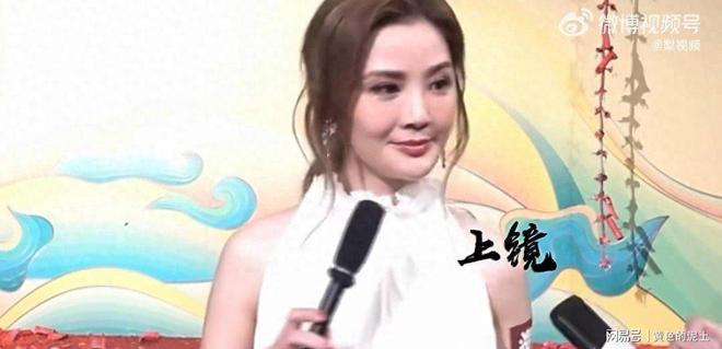 阿Sa蔡卓妍承认与男友同居，已带男友见家长