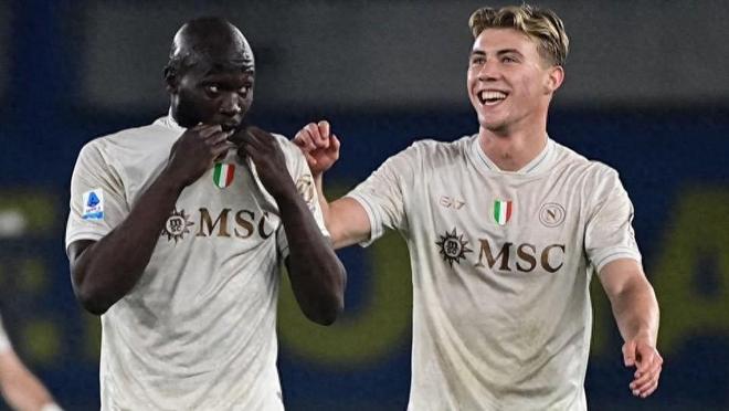 霍伊伦德破荒建功,卢卡库补时绝杀!那不勒斯2-1逆转维罗纳