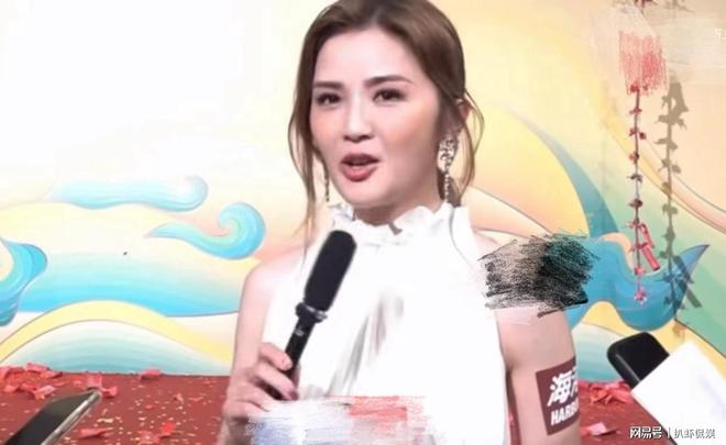 43岁阿Sa承认与男友同居，已带男友见过家长，疑好事将近