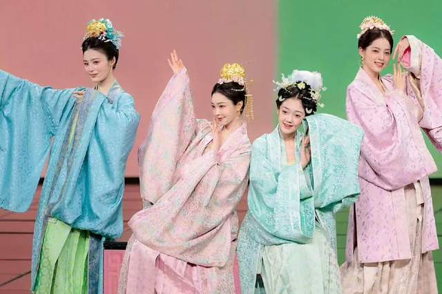 一眼沦陷！2026元宵四美宋制汉服杀疯了，这才是东方顶级审美