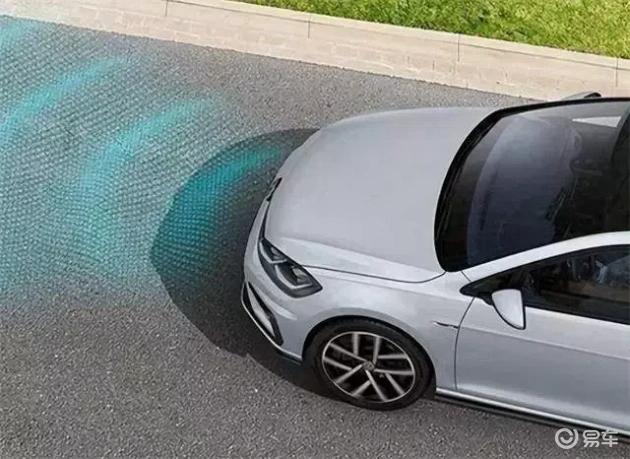 速腾自刹引追尾，车主疑大众误判