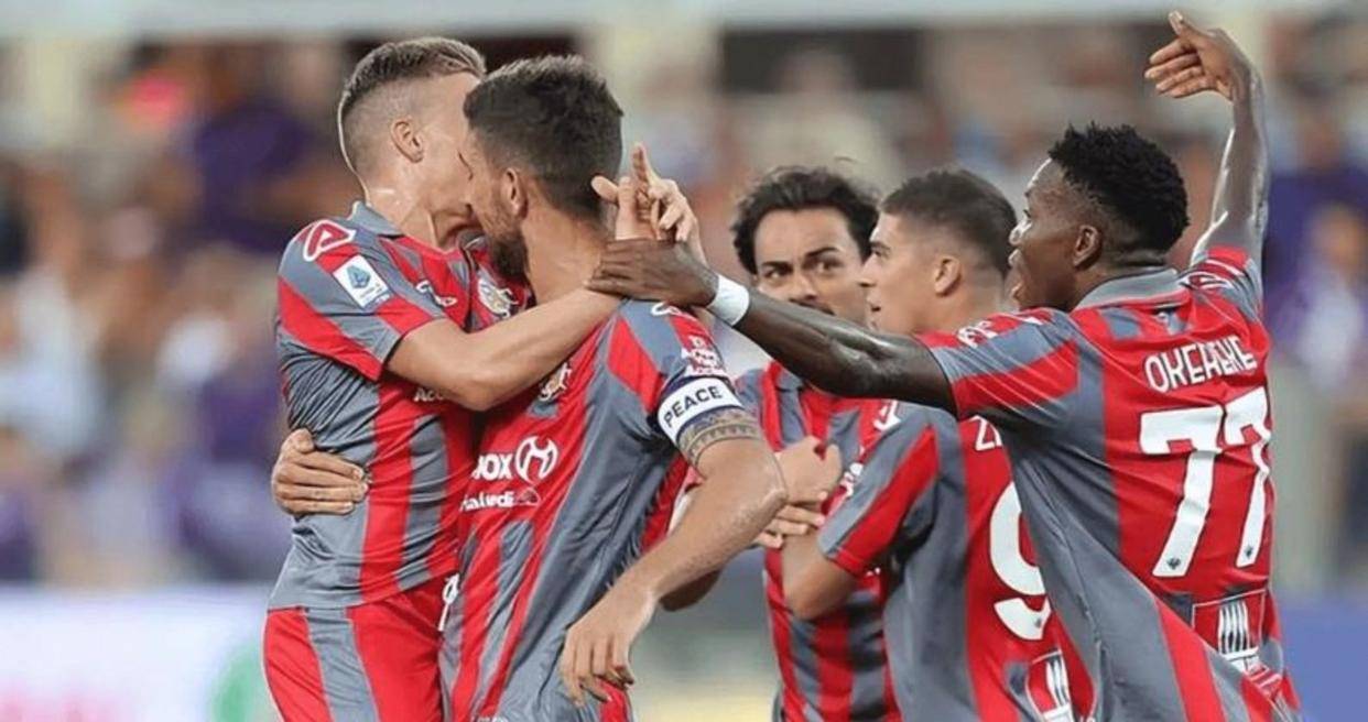 那不勒斯是真命硬,补时绝杀拿下6分锁住欧冠席位,米兰压力骤增必须连胜克雷莫纳反弹保前四