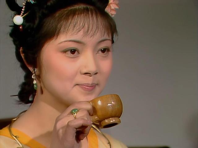 《红楼梦》为什么说，如果没有薛蟠，宝钗压根不能嫁给贾宝玉？