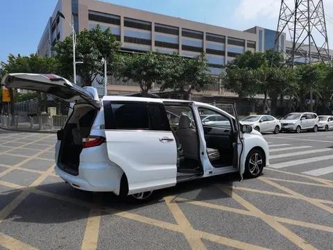 豪华混动MPV进入19万时代