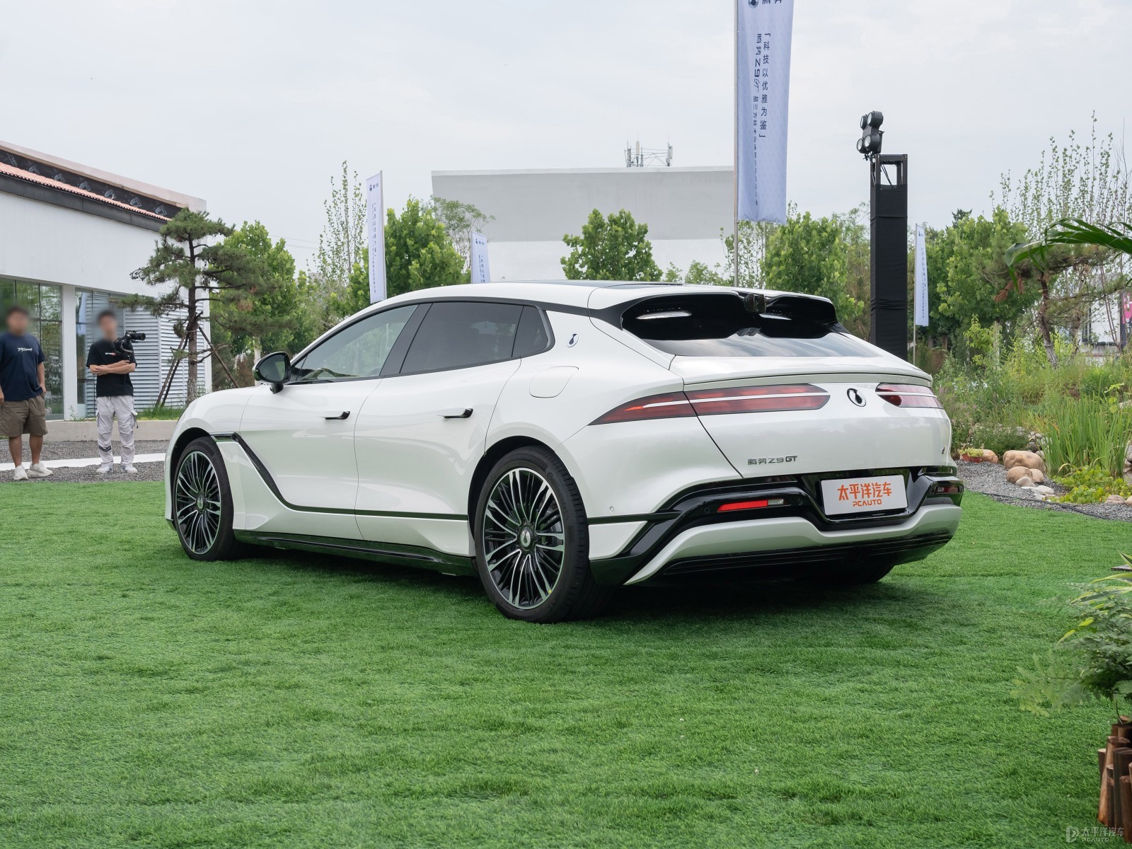 商务精英看过来!腾势Z9GT性价比解析