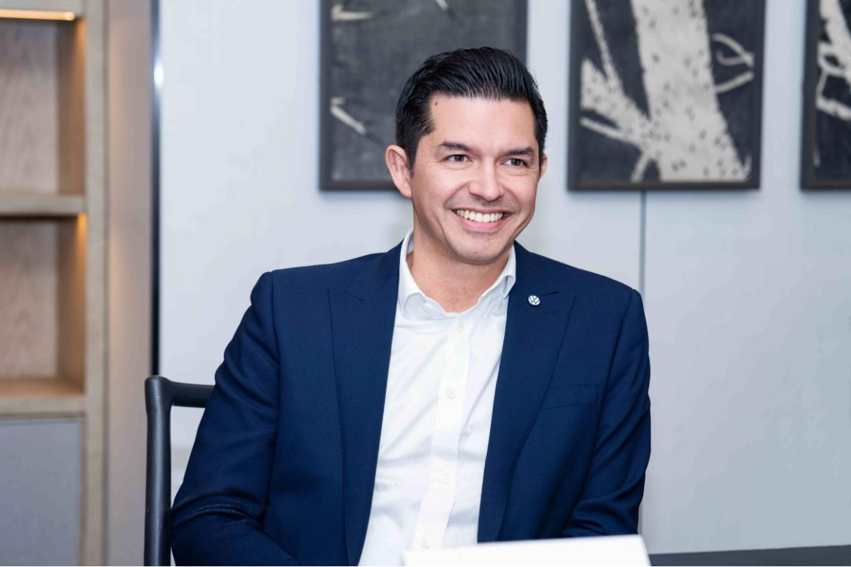 大众乘用车中国CEO齐泽凯的首战：守燃油“江山”，攻智能“城池”_《财经》客户端