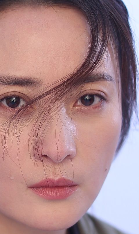 高清镜头下的蒋勤勤，虽然很美，但看着还是显疲惫