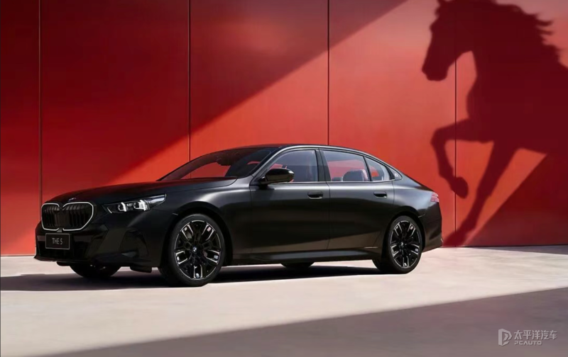 31.8万元起 26款宝马3系/X3/5系/X5马年版上市