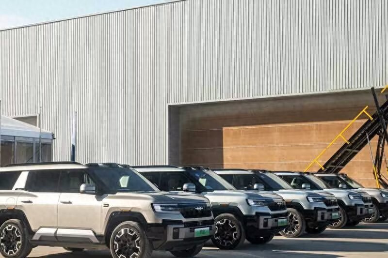 首次月销破万,方程豹公布12月销量11418辆