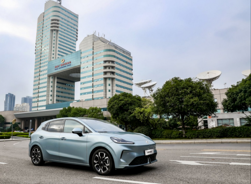 五连热销破万！全新MG4凭差异化实力稳居纯电两厢市场TOP2