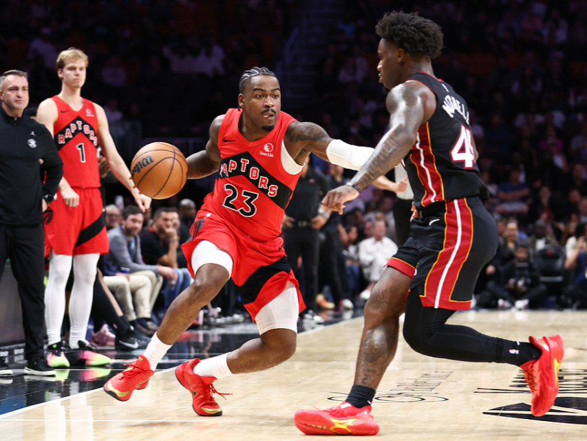 猛龙争冠路上又一助推器,10次助攻击溃热火防线,成鲍威尔平替!_新闻