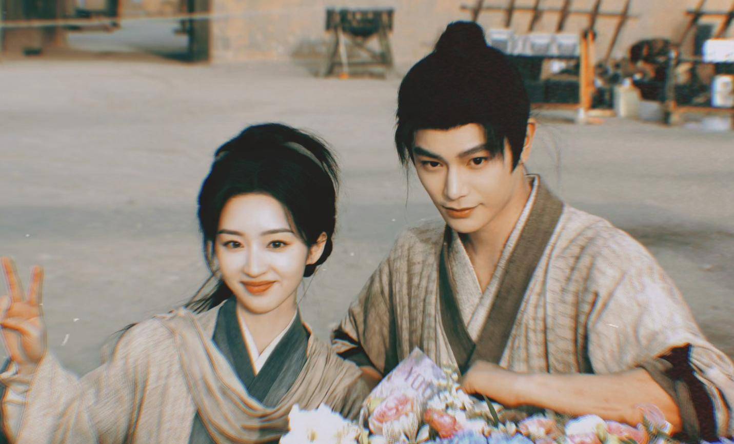 丁禹兮《花开锦绣》杀青照太迷人!战损风惊艳,二搭邓恩熙很养眼