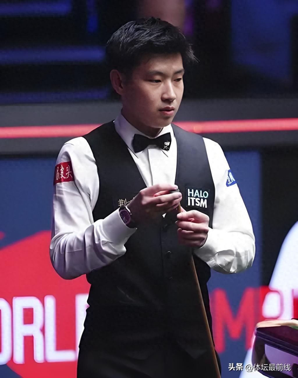 随着赵心童10-7夺冠,斯诺克最新排名:赵心童飙升第5,丁俊晖第15