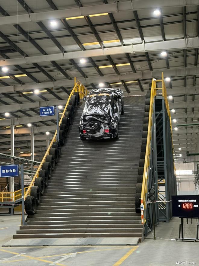 千级天梯如履平地,比亚迪神秘测试背后:越野的硬核“宣言”