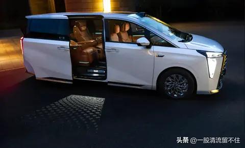从 “糟心出行” 到 “全家点赞”，MPV 的这几个配置决定用车幸福感