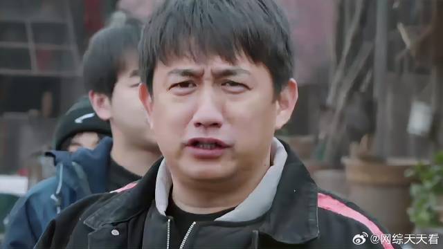 黄磊想拿牛肉，谁料被导演组换成音响，黄磊瞬间怒了！
