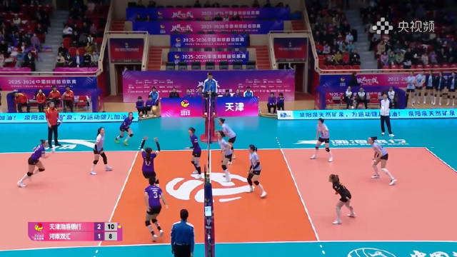 张梓涵和孟豆轮番上演小品