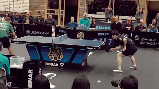 樊振东的暴力美学在德甲赛场继续上演，现场听取哇声一片就知道这球多精彩了