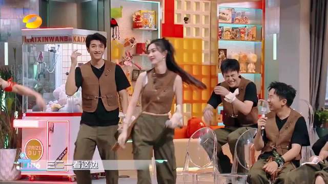 秦霄贤还没输呢，孟子义就连续泼他好几次水，秦霄贤傻眼了