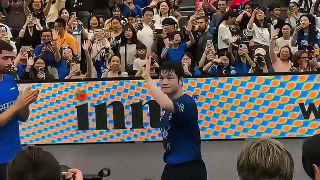樊振东明明是乒坛顶流，却连海报的都上不了，究竟是因为什么？