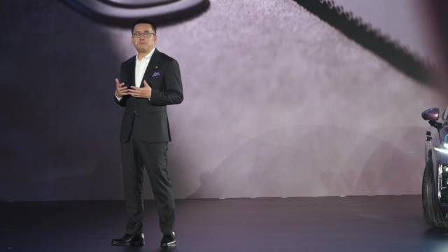 昊铂A800搭载一键隐身功能，杨龙称信息保护是旗舰标配