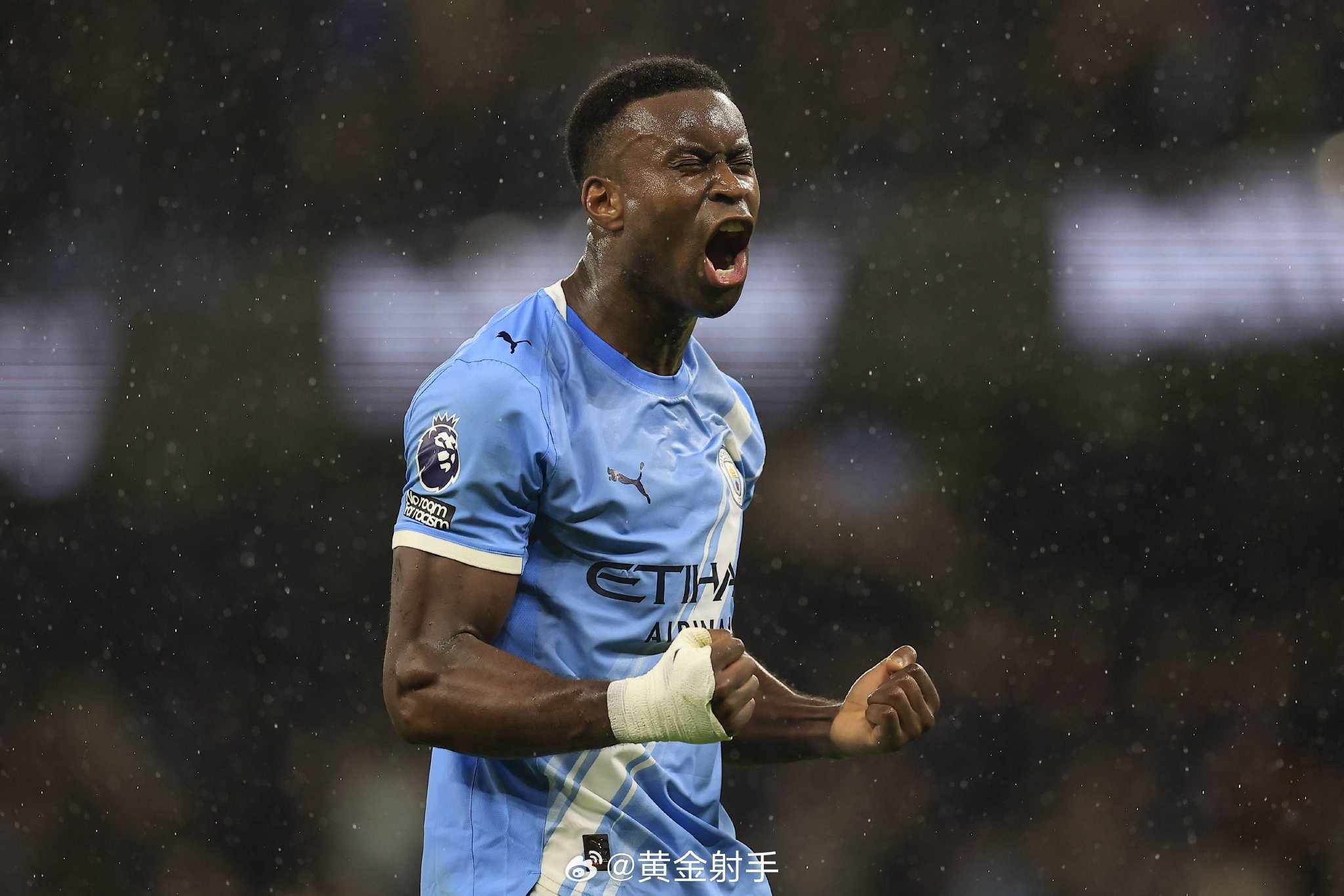 格伊2300万欧加盟曼城后七战六胜，助球队缩小与阿森纳分差