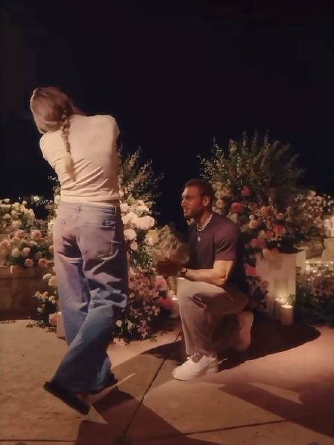 萨巴伦卡宣布与男友弗兰古利斯订婚