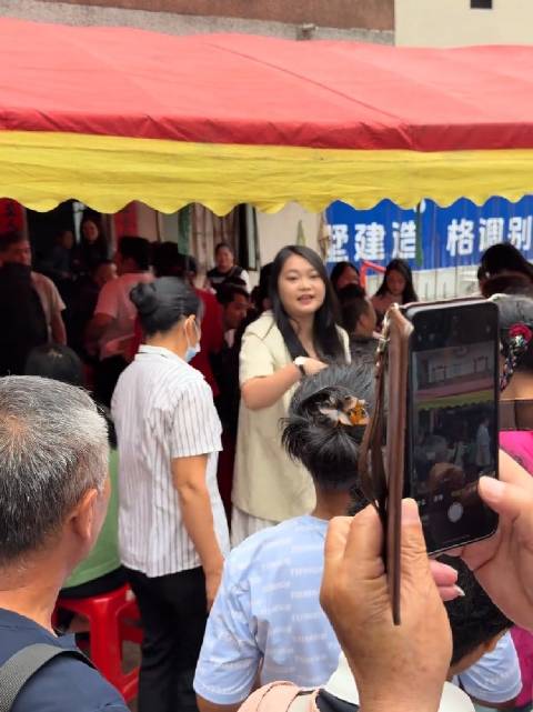 广东全红婵家年例个别游客滞留引关注