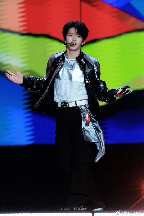 蔡国庆穆祉丞破壁合作《白龙马》，39岁代差演绎跨代新默契