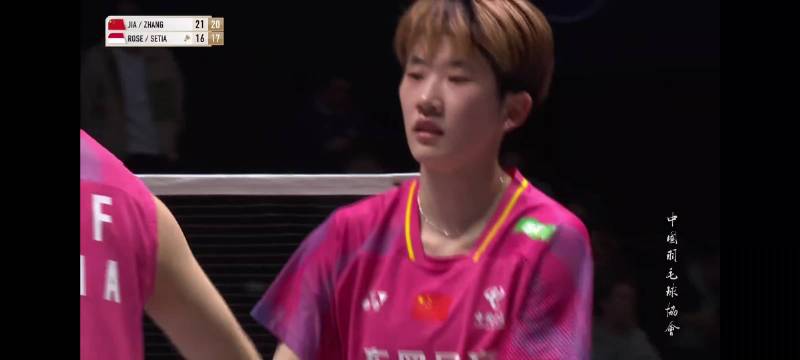 凡贤组合直落两局晋级女双16强